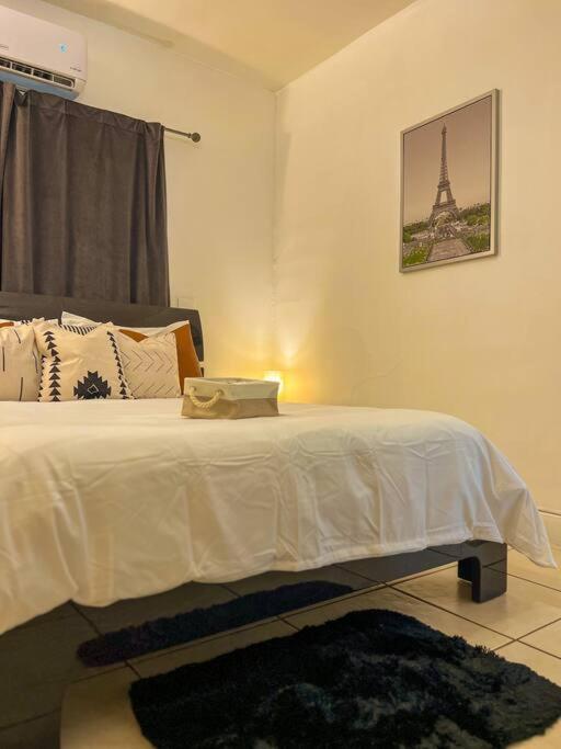 Cozy 1-Bedroom Rental In Μαϊάμι Εξωτερικό φωτογραφία